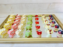 Lade das Bild in den Galerie-Viewer, Mini Patisserie
